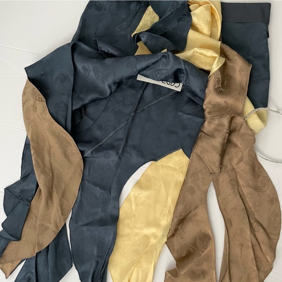 LOEWE Asymmetric curl skirt panels Jacquard 36
S2295191AK4985 - Picture 6 of 16